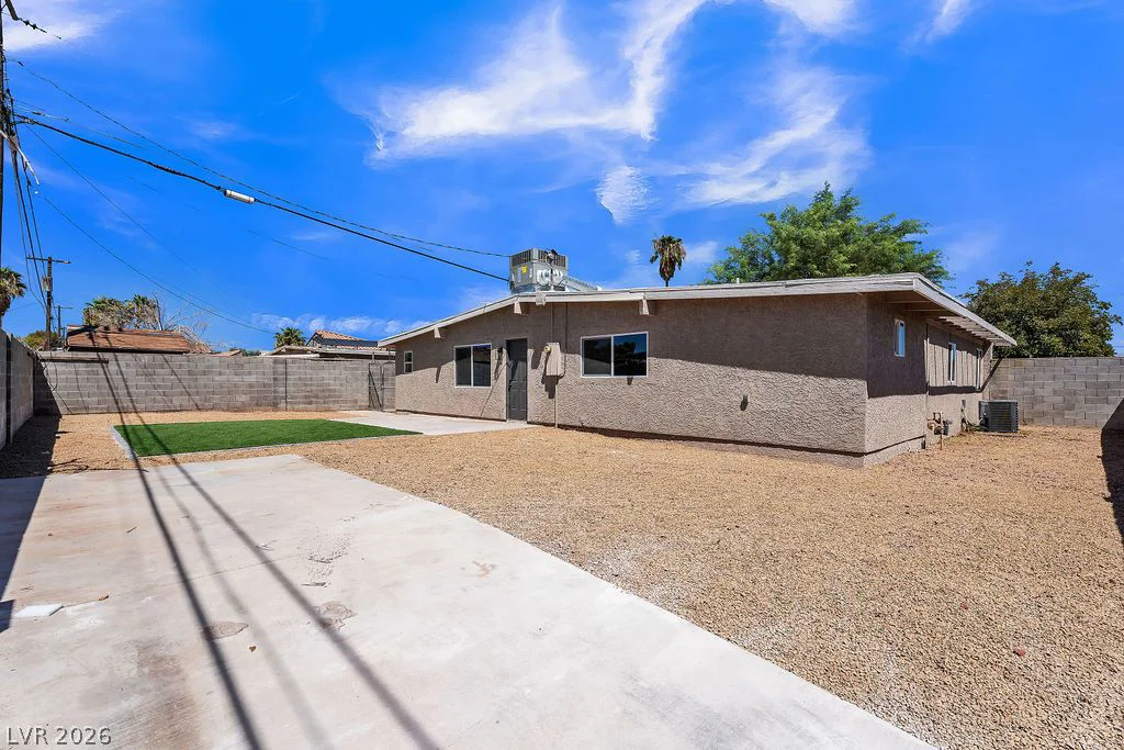 3315 Webb, North Las Vegas, NV 89030