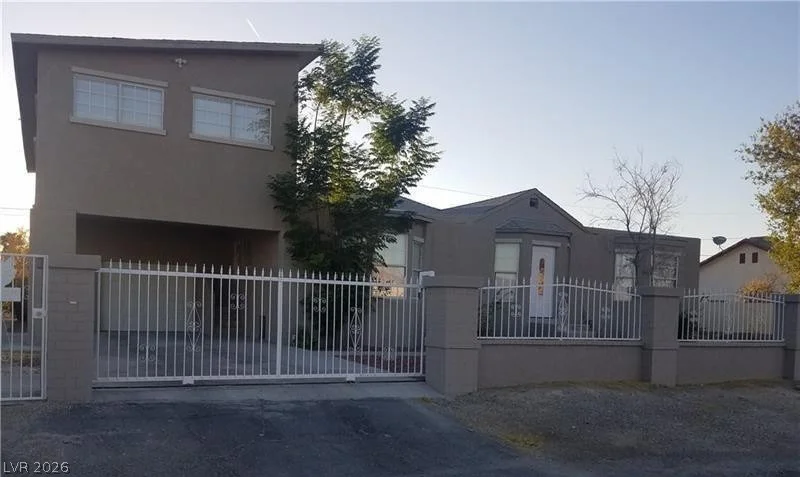 3439 Cox, North Las Vegas, NV 89032