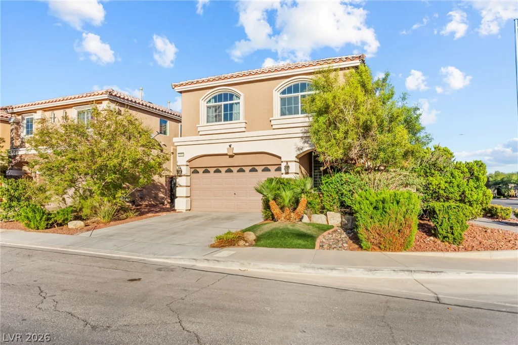 9696 Grayson Hills, Las Vegas, NV 89139