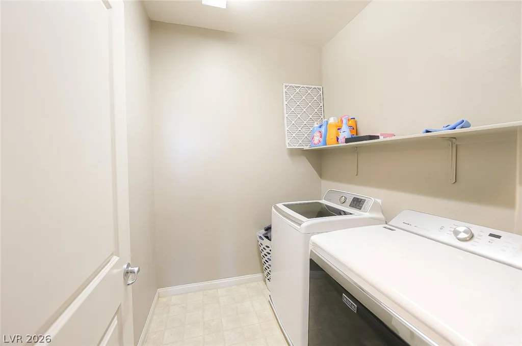 6863 Upland Heights, Las Vegas, NV 89142