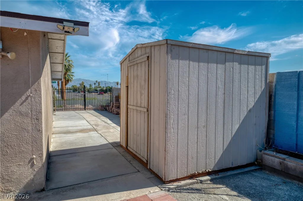 5801 Martita, Las Vegas, NV 89108