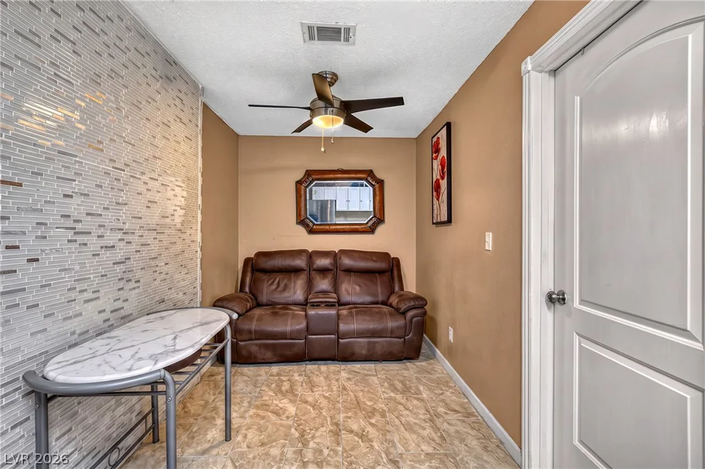 5801 Martita, Las Vegas, NV 89108
