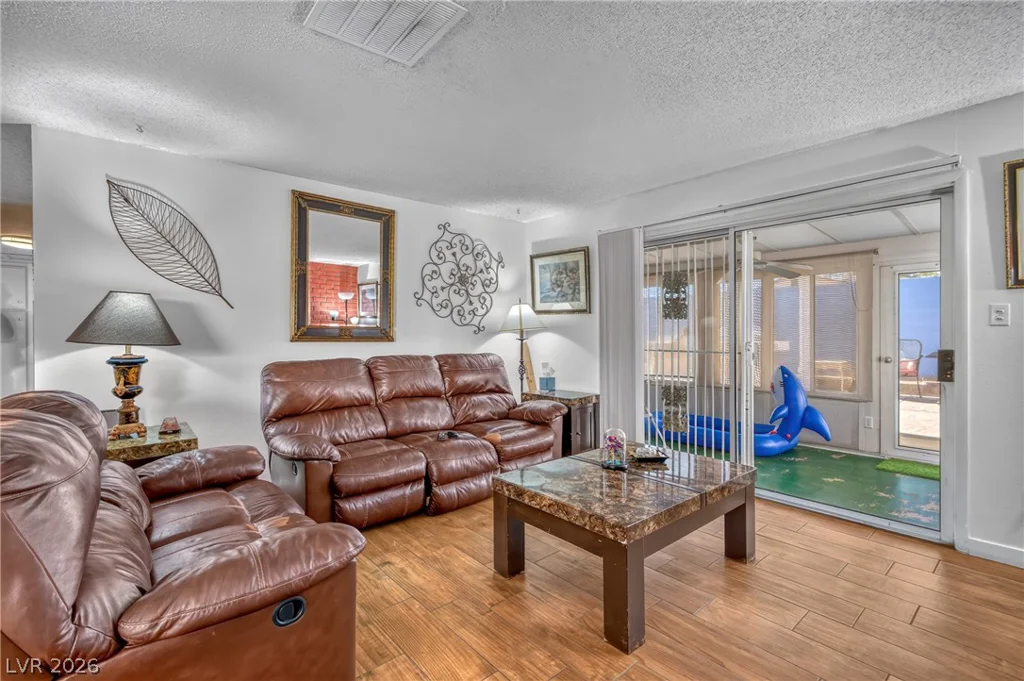 5801 Martita, Las Vegas, NV 89108