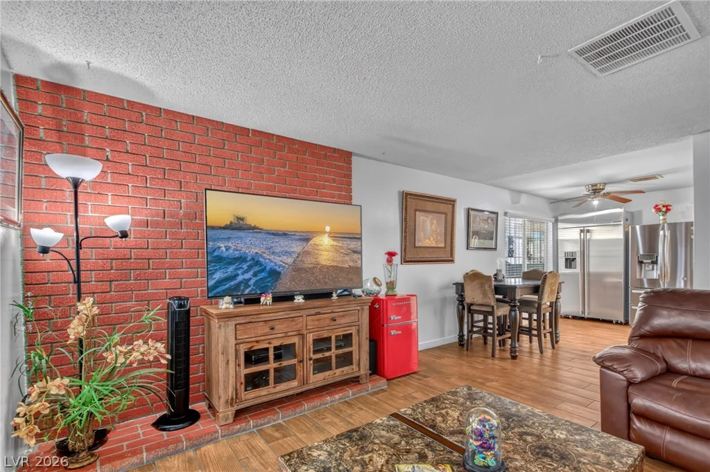 5801 Martita, Las Vegas, NV 89108