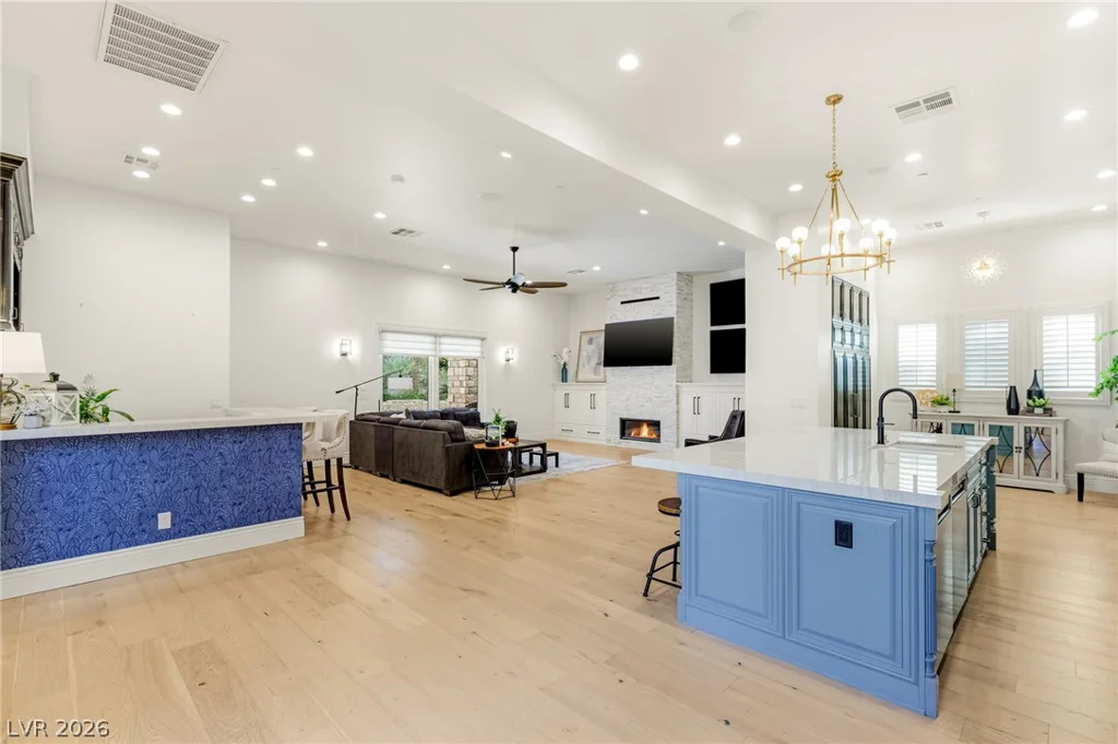 25 Pebble Dunes, Las Vegas, NV 89141