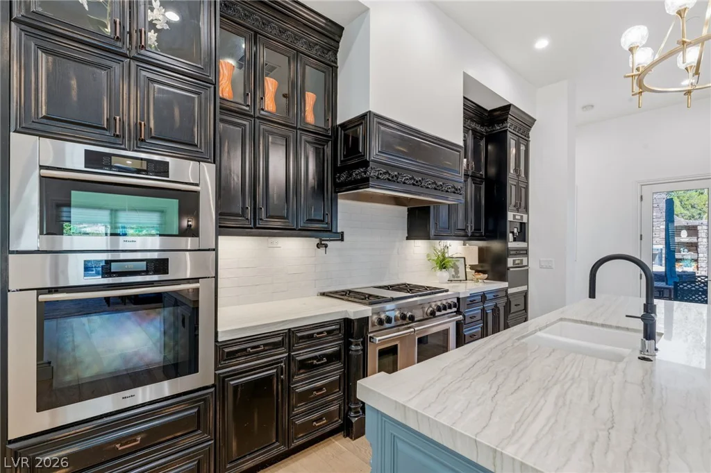 25 Pebble Dunes, Las Vegas, NV 89141