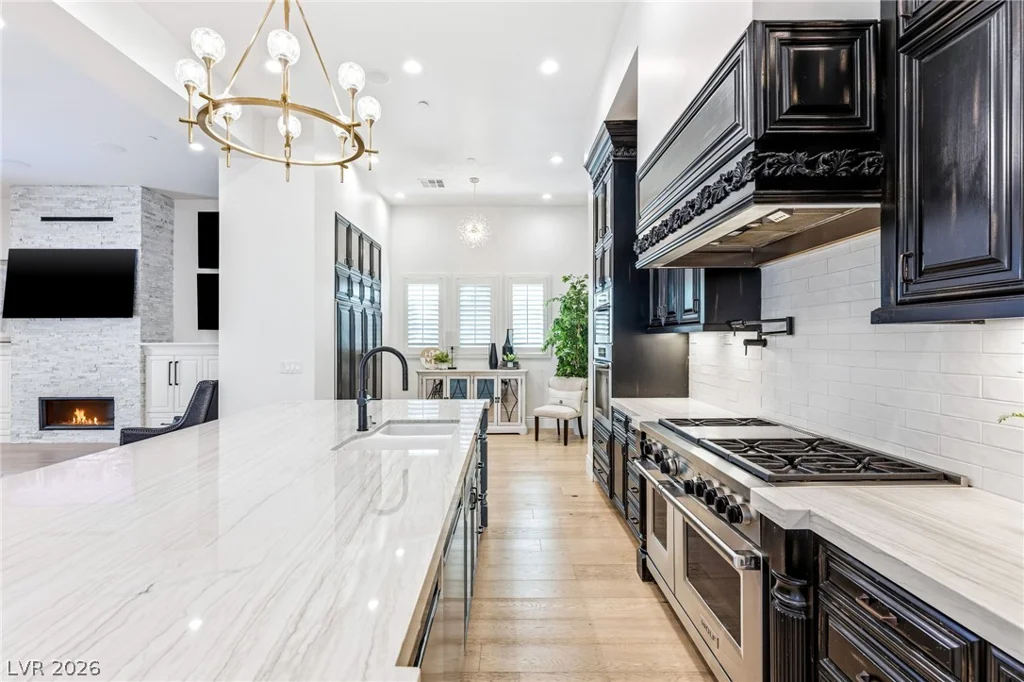 25 Pebble Dunes, Las Vegas, NV 89141