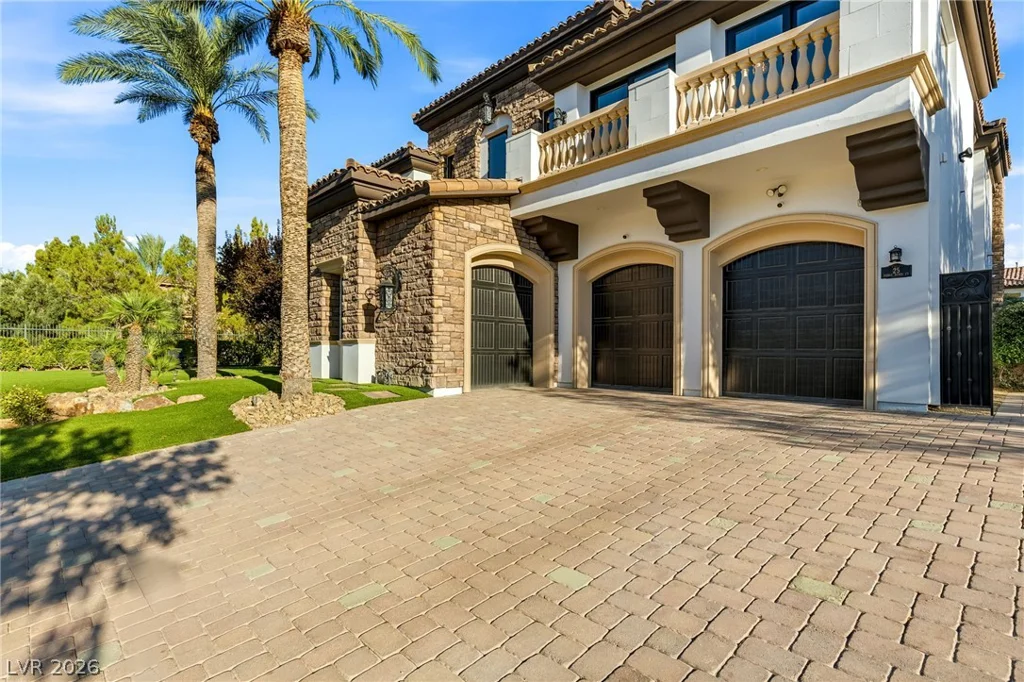 25 Pebble Dunes, Las Vegas, NV 89141