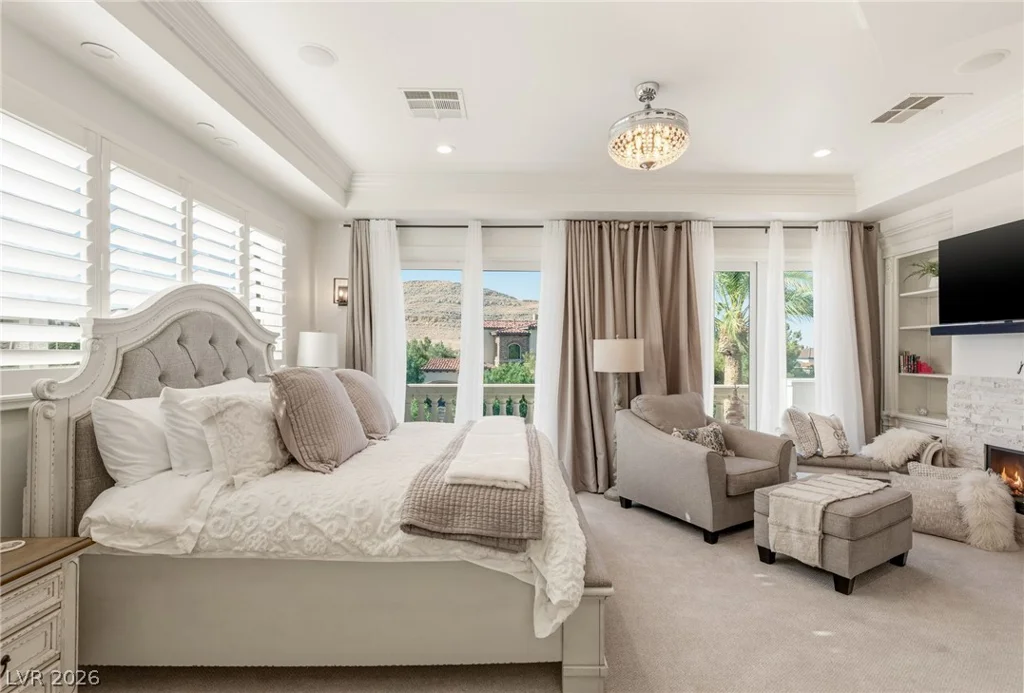 25 Pebble Dunes, Las Vegas, NV 89141