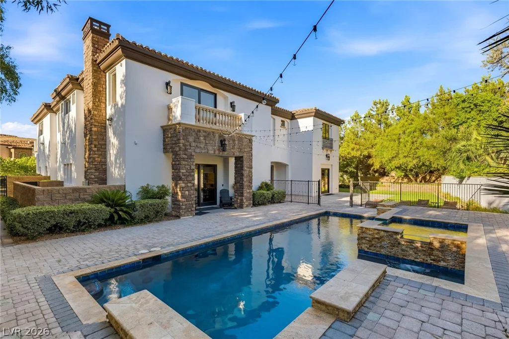 25 Pebble Dunes, Las Vegas, NV 89141