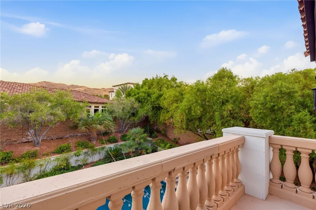 25 Pebble Dunes, Las Vegas, NV 89141