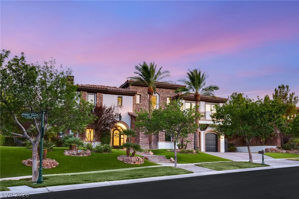 25 Pebble Dunes, Las Vegas, NV 89141