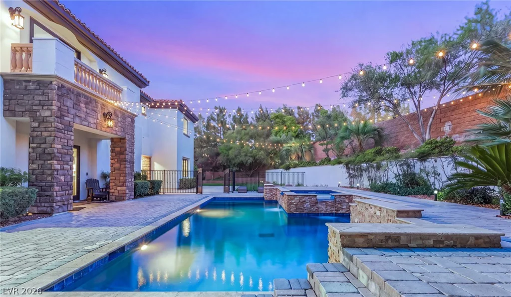 25 Pebble Dunes, Las Vegas, NV 89141
