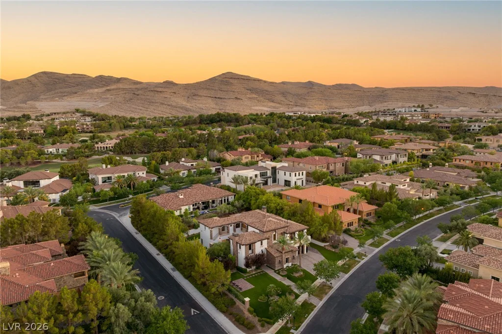 25 Pebble Dunes, Las Vegas, NV 89141