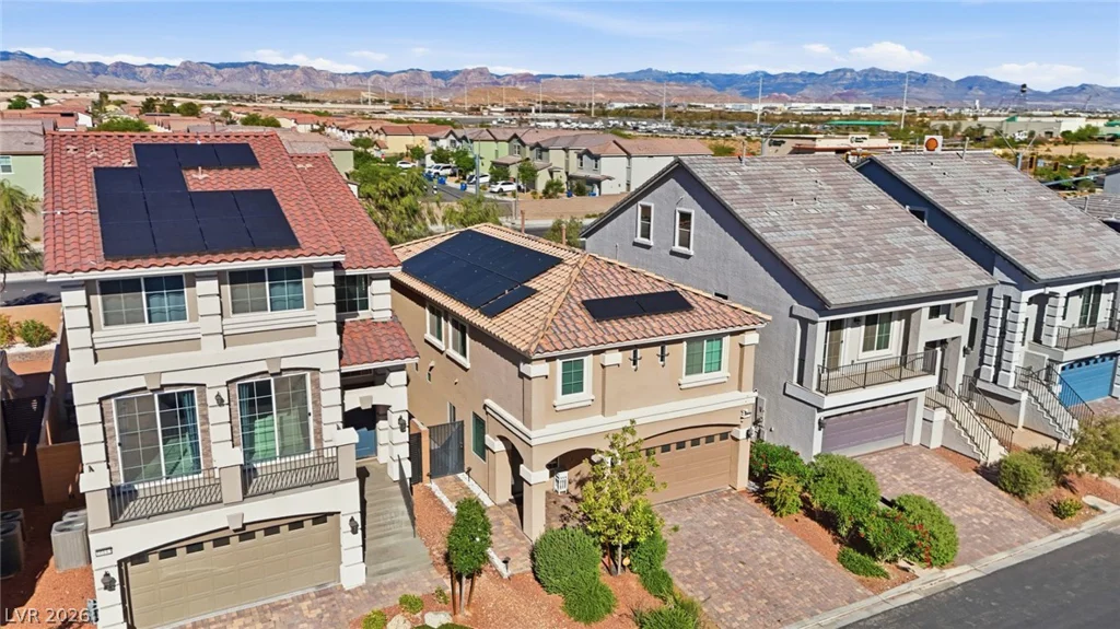 10137 Herons Rise, Las Vegas, NV 89141