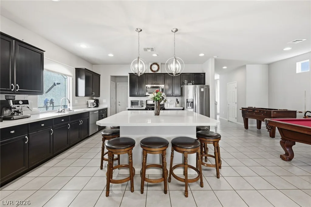 10137 Herons Rise, Las Vegas, NV 89141