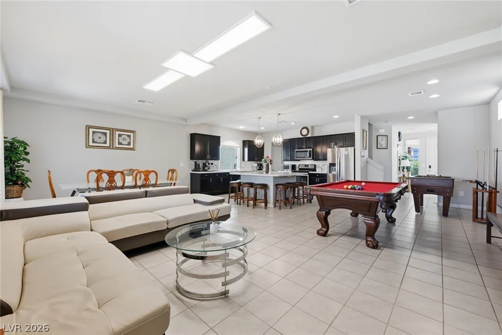 10137 Herons Rise, Las Vegas, NV 89141