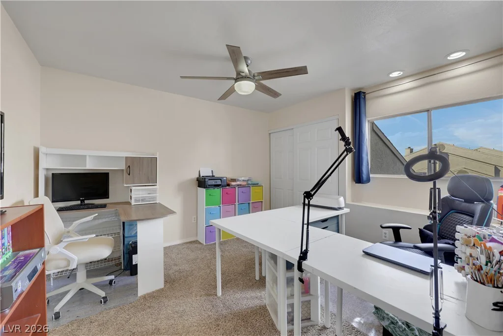 5635 Vineyard, Las Vegas, NV 89110
