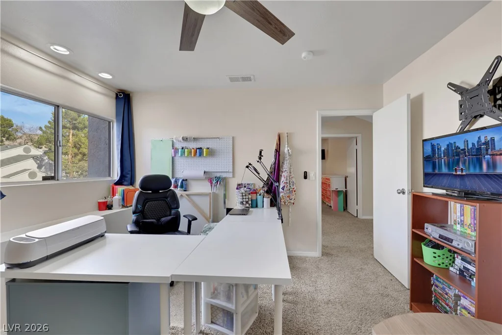 5635 Vineyard, Las Vegas, NV 89110
