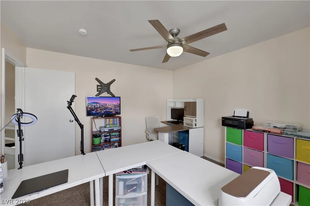 5635 Vineyard, Las Vegas, NV 89110