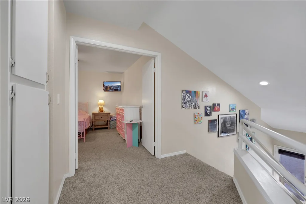 5635 Vineyard, Las Vegas, NV 89110