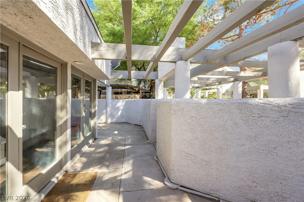 5635 Vineyard, Las Vegas, NV 89110