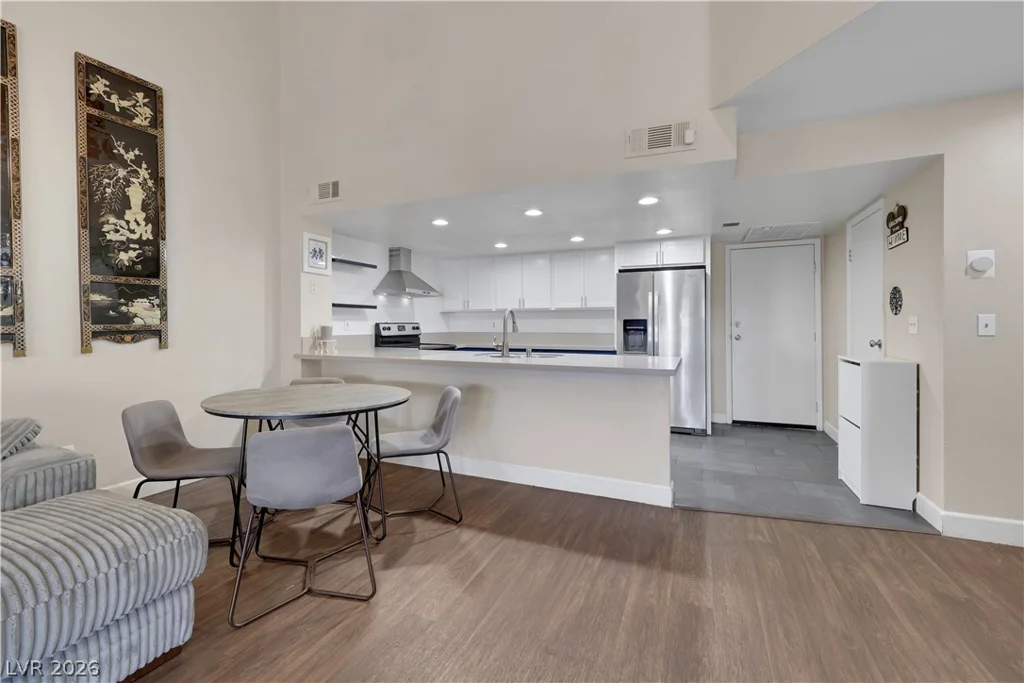 5635 Vineyard, Las Vegas, NV 89110