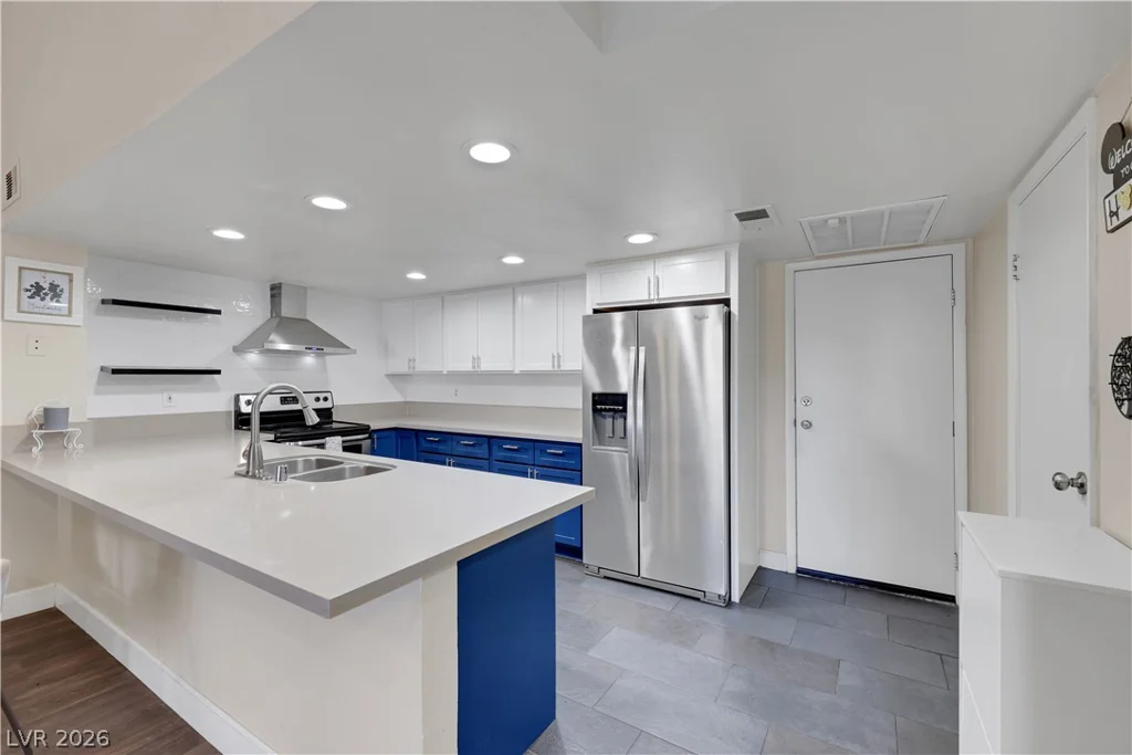 5635 Vineyard, Las Vegas, NV 89110