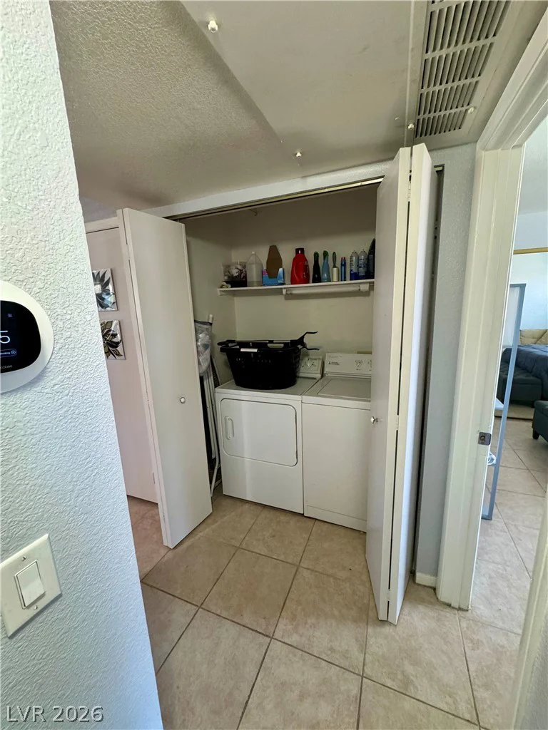 7928 Diamond Rock, Las Vegas, NV 89128