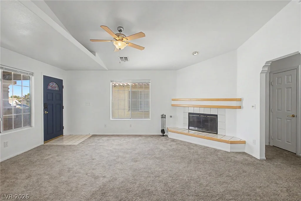 6800 Elm Creek, Las Vegas, NV 89108
