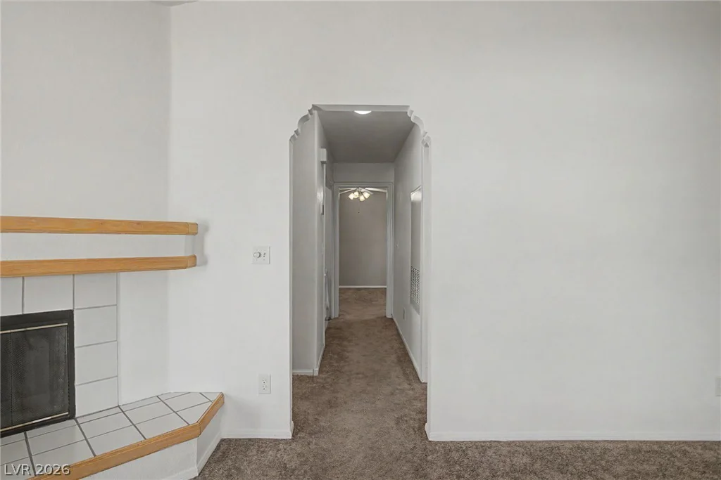 6800 Elm Creek, Las Vegas, NV 89108