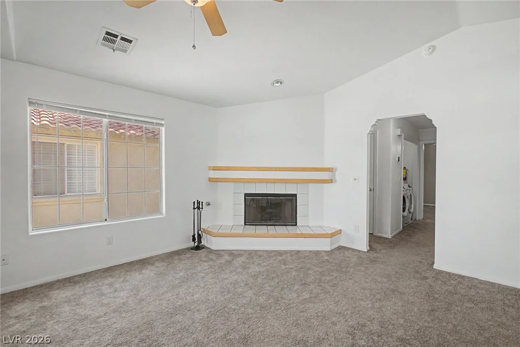 6800 Elm Creek, Las Vegas, NV 89108
