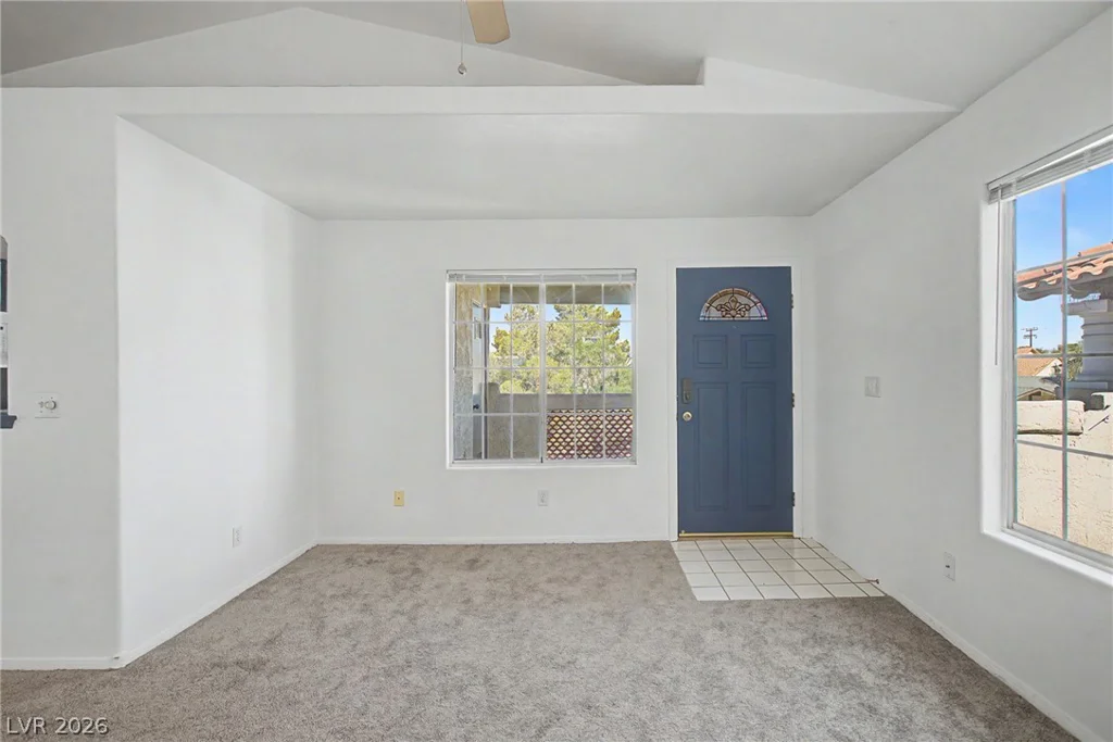 6800 Elm Creek, Las Vegas, NV 89108