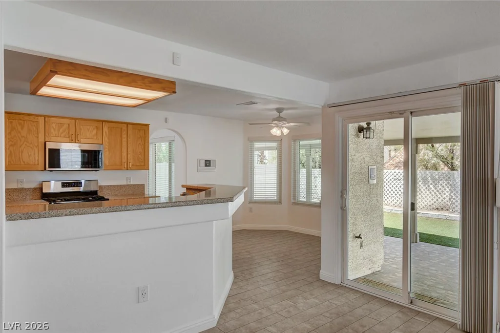 2004 Aspen Brook, Henderson, NV 89074