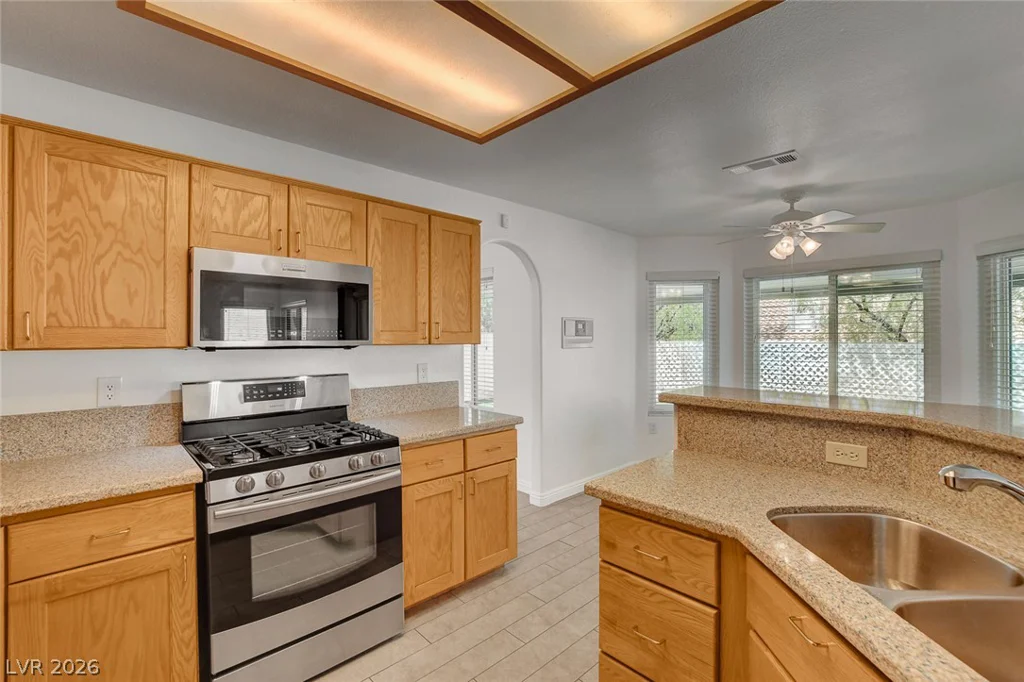 2004 Aspen Brook, Henderson, NV 89074