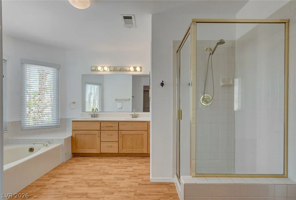 2004 Aspen Brook, Henderson, NV 89074