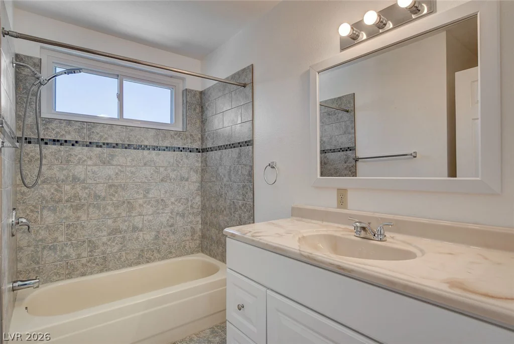 2004 Aspen Brook, Henderson, NV 89074