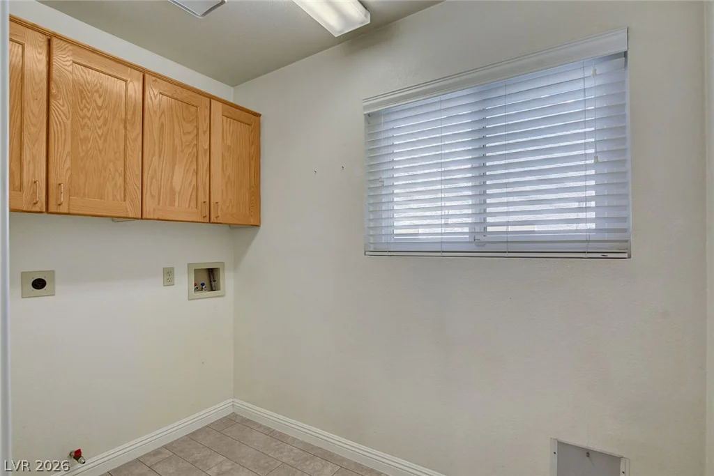 2004 Aspen Brook, Henderson, NV 89074