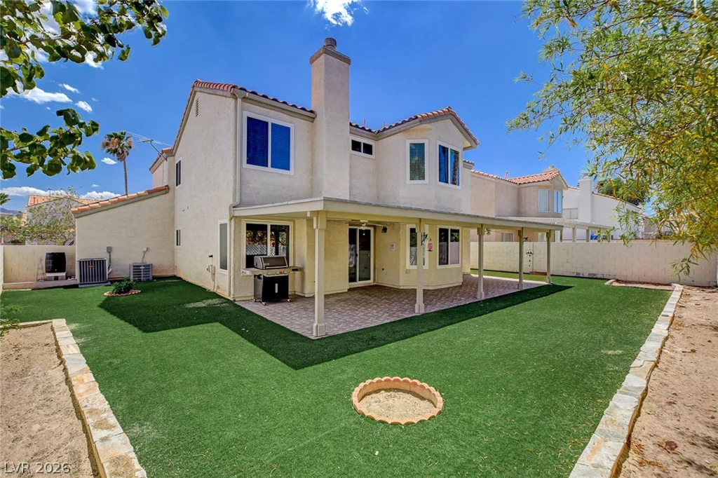 2004 Aspen Brook, Henderson, NV 89074