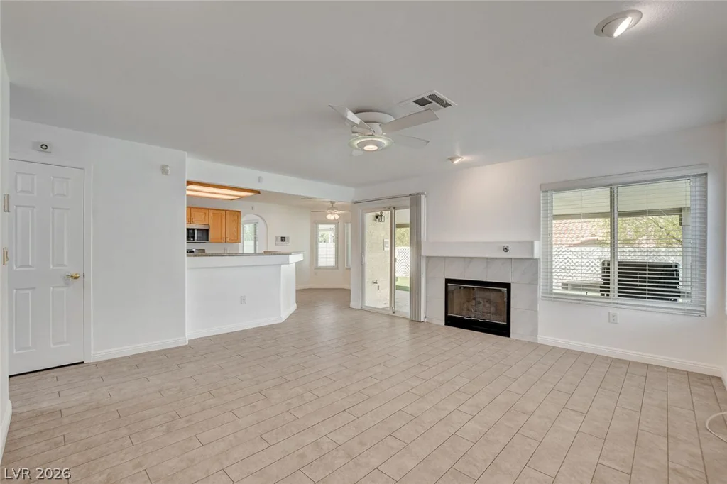 2004 Aspen Brook, Henderson, NV 89074