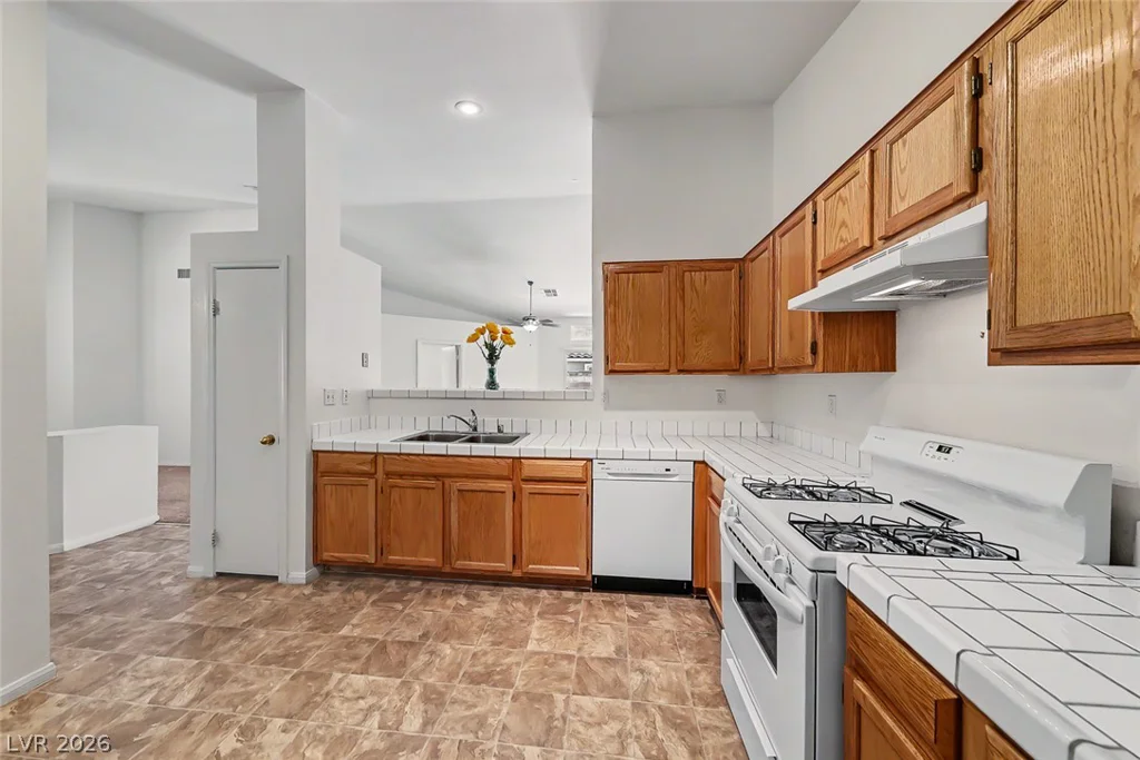124 Painted Valley, Henderson, NV 89074