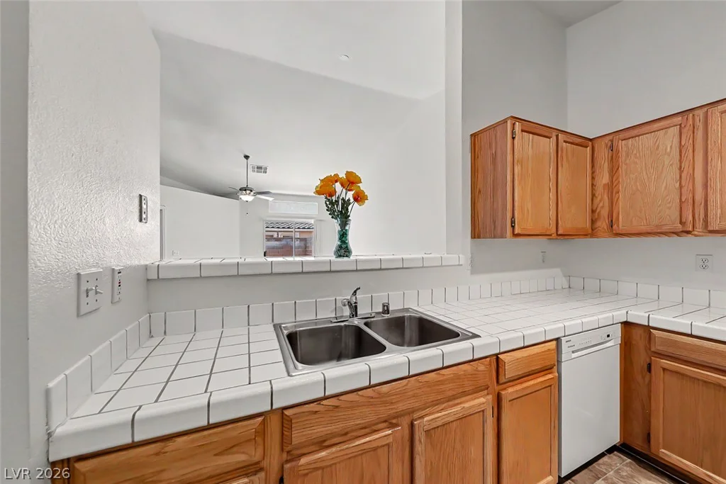 124 Painted Valley, Henderson, NV 89074