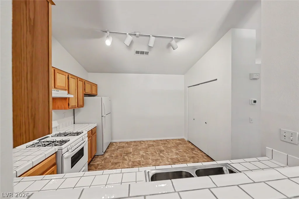 124 Painted Valley, Henderson, NV 89074