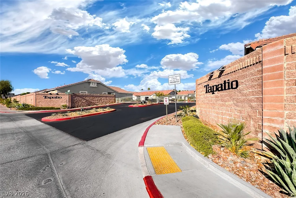 124 Painted Valley, Henderson, NV 89074