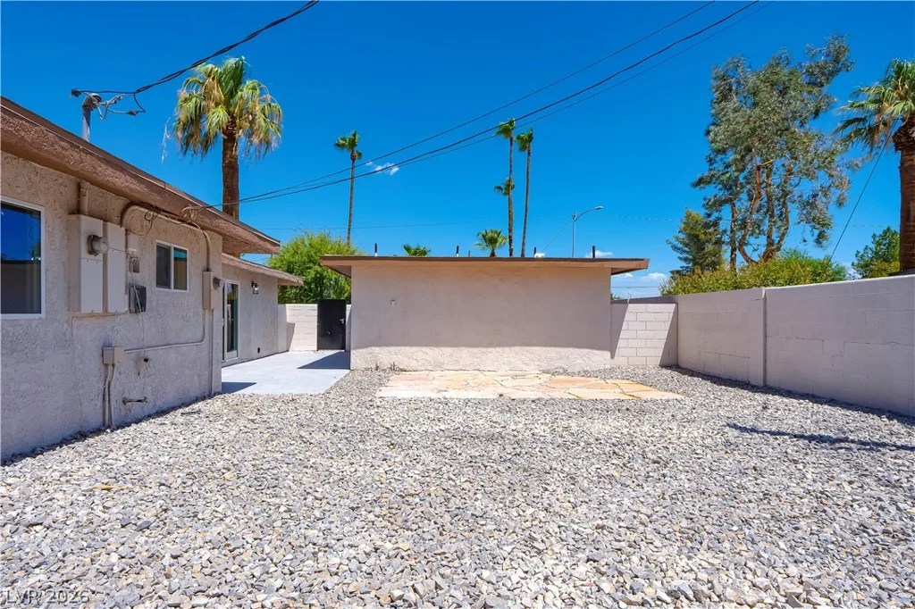 1701 8th, Las Vegas, NV 89104