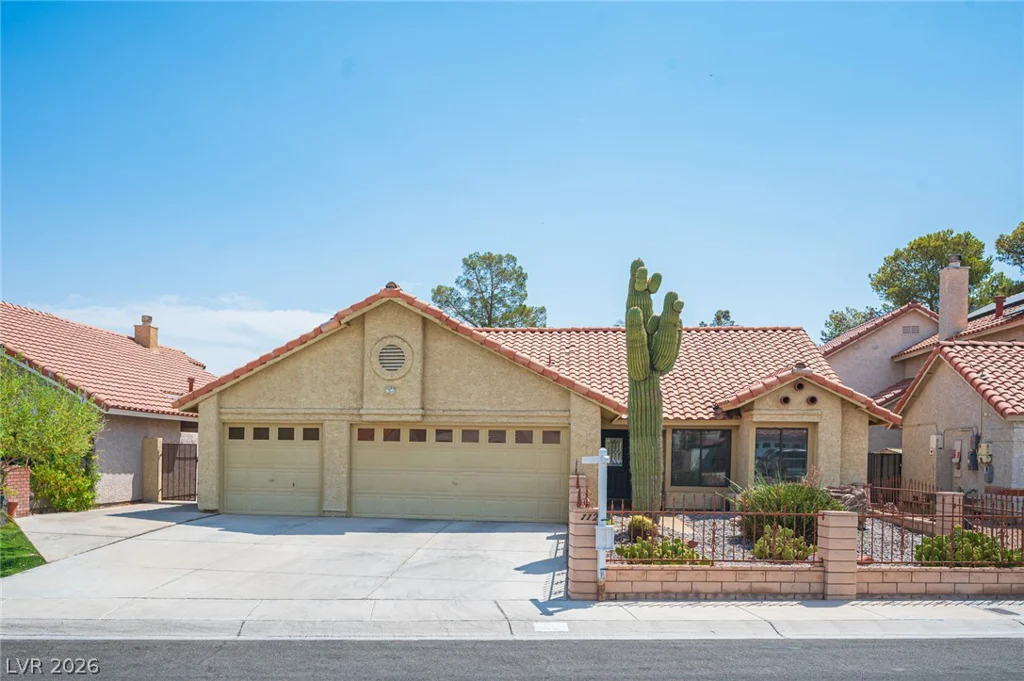 112 Brazilnut, Las Vegas, NV 89145