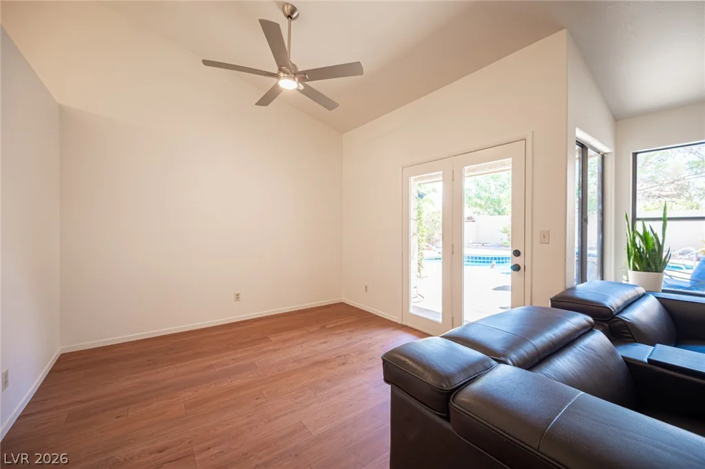 112 Brazilnut, Las Vegas, NV 89145