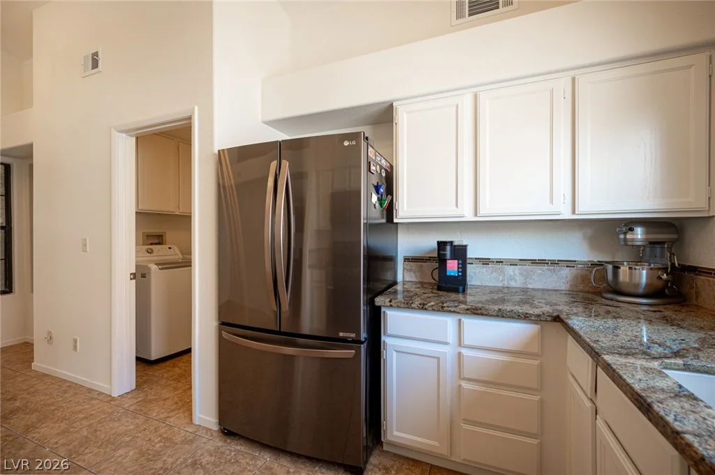 112 Brazilnut, Las Vegas, NV 89145