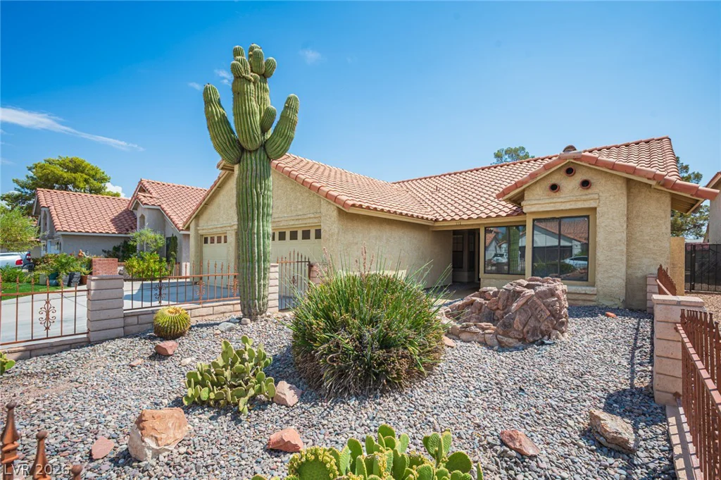 112 Brazilnut, Las Vegas, NV 89145