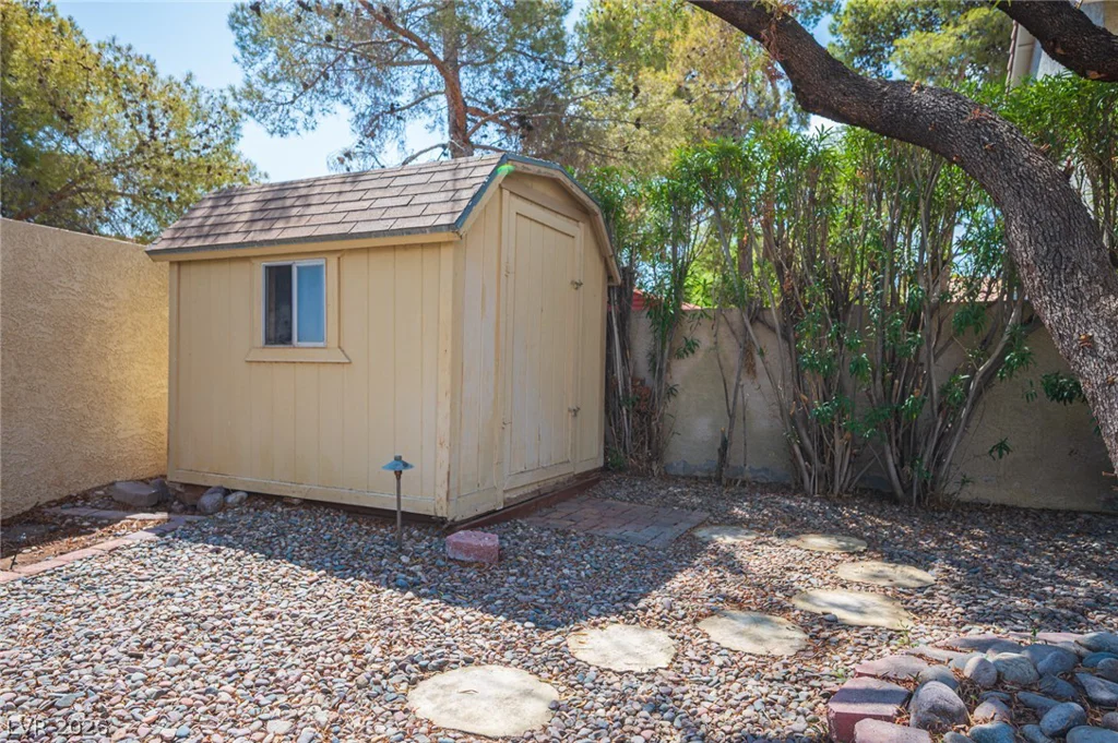 112 Brazilnut, Las Vegas, NV 89145